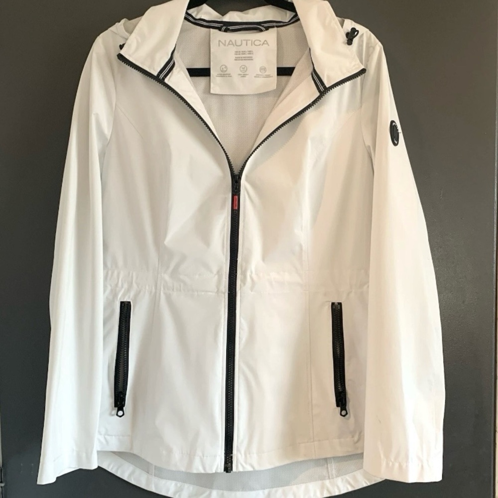 Nautica Women’s Lightweight White Water-Resistant Hooded Jacket Size M